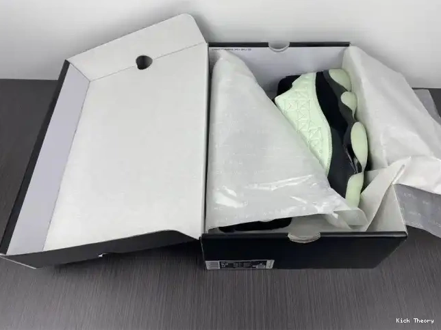 Kicked Out Shoe Store (2021) DM0803-300 Day Single's Low Retro 13 Air Jordan 0610